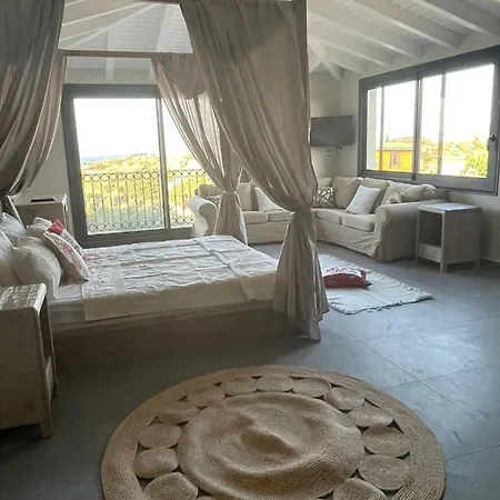 Maia Hotel *