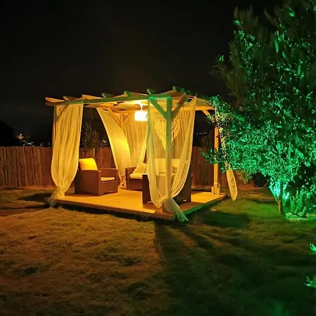 Maia Hotel Otel